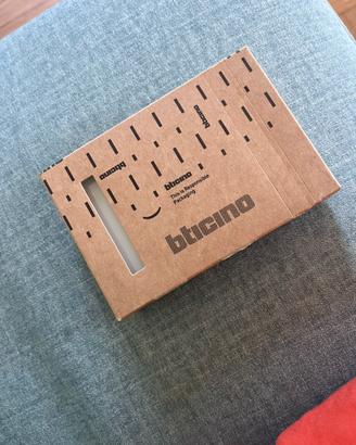 Placca 3 moduli bticino living now
