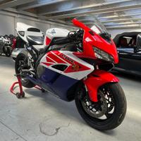Honda CBR 1000 RR - 2005. LEGGERE