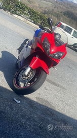 Honda cbr f 600