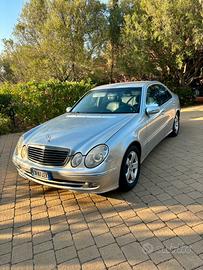 Mercedes E 270