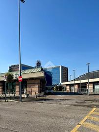 NEGOZIO A VILLAFRANCA DI VERONA