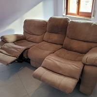 Divano con 2 sedute reclinabili