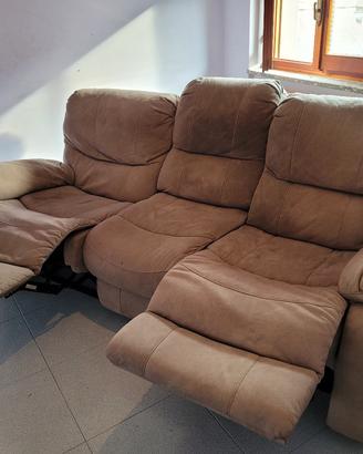 Divano con 2 sedute reclinabili