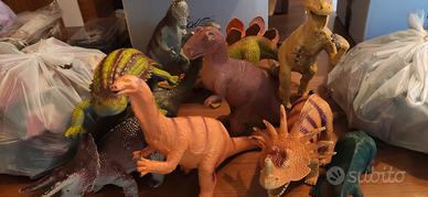 Modellini grandi dinosauri 