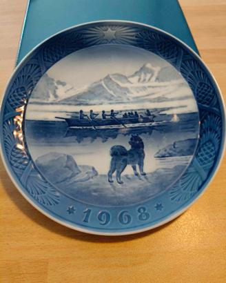 Piatto Royal Copenaghen 1968 originale