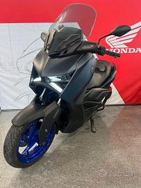 Yamaha X-Max 300