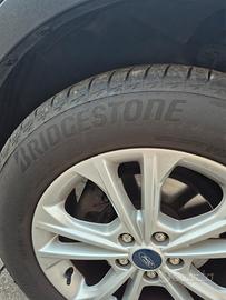 Pneumatici Bridgestone 235/55/R17
