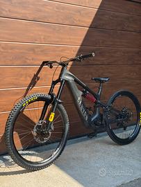 E-Mtb Canyon Strive On CFR Underdog 2024