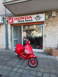 Vespa Primavera 150 3V Red