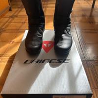 Stivaletti Dainese come nuovi