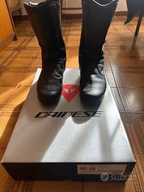 Stivaletti Dainese come nuovi