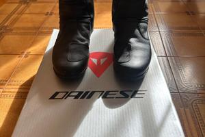 Stivaletti Dainese come nuovi