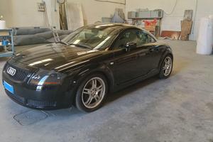 audi tt 225  mk1