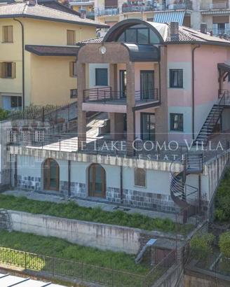 Villa di 310 m² con più di 5 locali a Como