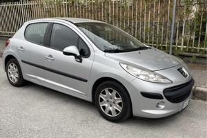 Peugeot 207 benzina gpl