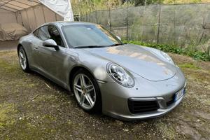 Porsche 911 Coupe' Carrera4