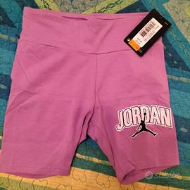 pantaloncini nuovi ragazza