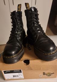 Anfibi Dr Martens tg 39 neri