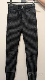 Pantaloni Stradivarius 