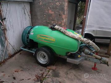 Attrezzature agricole