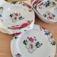 Piatti plastica decorati fiori