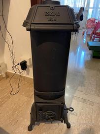 stufa in ghisa antica