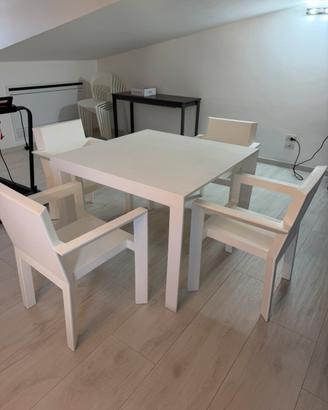 Vondom Frame Tavolo con sedie