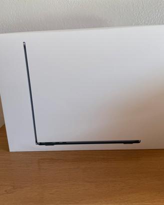 MacBook Air da 13 M 4 Mezzanotte