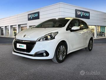 Peugeot 208 Active PureTech 82cv