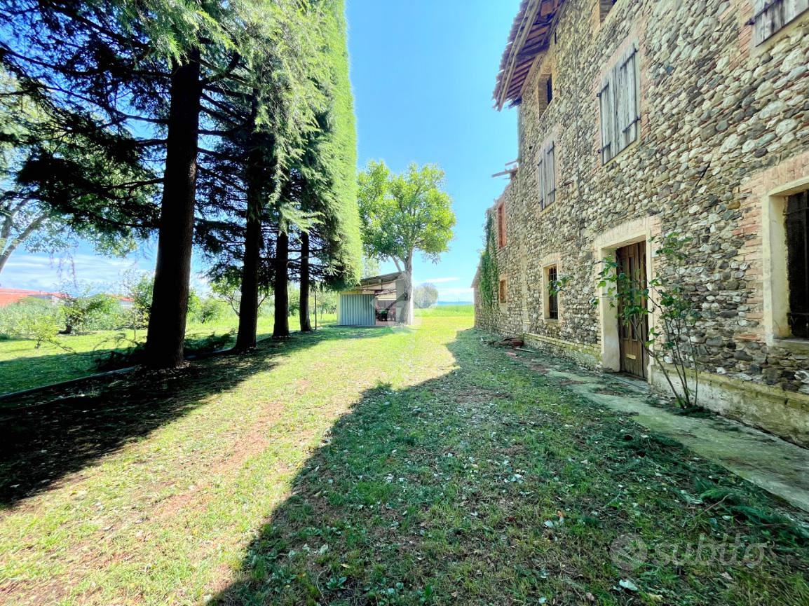 RUSTICO A MERETO DI TOMBA - Vista 2