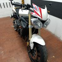 Triumph Street Triple 
