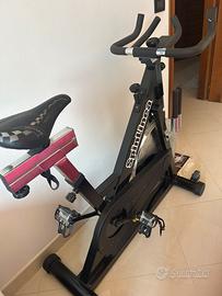 Spin bike praticamente nuova
