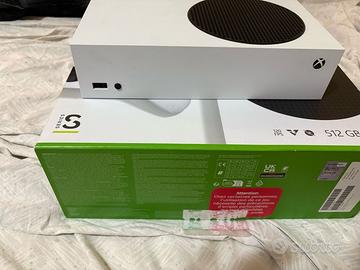 Xbox Series S + dock
