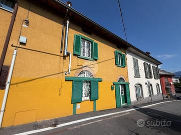 CASA SEMINDIPENDENTE A TRESCORE BALNEARIO