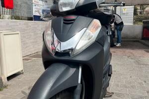 Honda SH 300 i ABS Sport