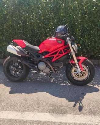 796+ MONSTER DUCATI