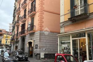 NEGOZIO A CASTELLAMMARE DI STABIA