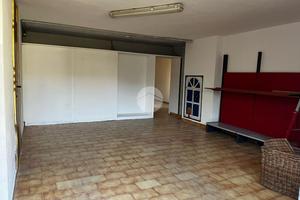 MONOLOCALE A CASTEL MELLA