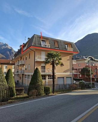 Immobile in asta di 128 m² con 4 locali e box auto