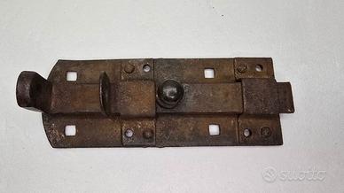 Catenaccio Antico in Ferro Battuto a Mano - 17 cm
