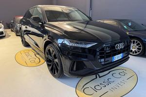 AUDI Q8 55 TFSI e quattro tiptronic S LINE / IVA