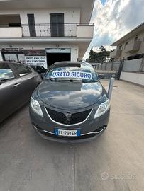 Lancia Ypsilon 1.2 69 CV 5 porte Unyca