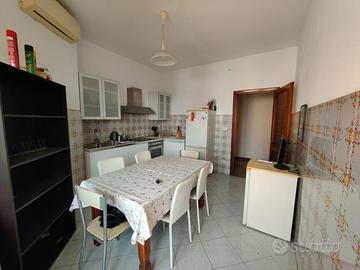 Viale b. croce a 400 mt dal campus