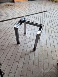 tavolo vintage in acciaio anni 70