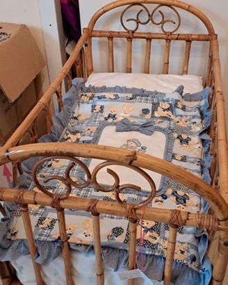 Culla in vimini vintage artigianato