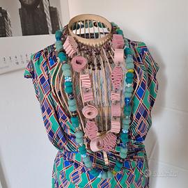 collane in pannolenci e pietre