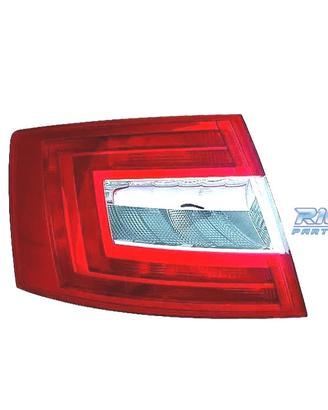FANALE SINISTRO SKODA OCTAVIA 4P 13-17 BIANCO ROSS