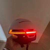 Casco con led bici