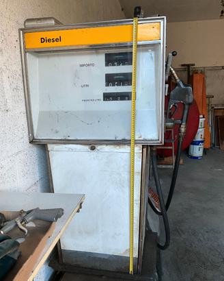 Pompa distributore diesel vintage