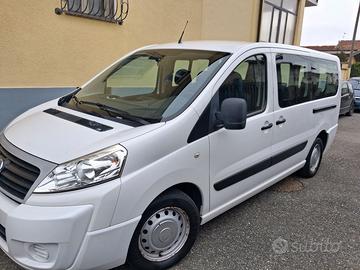 Furgone fiat scudo 6 posti più disabile